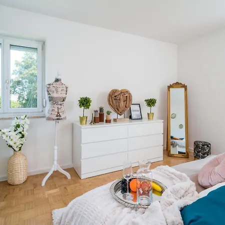 شقة Og2 M With Balcony - 10 Min To Salzburg *